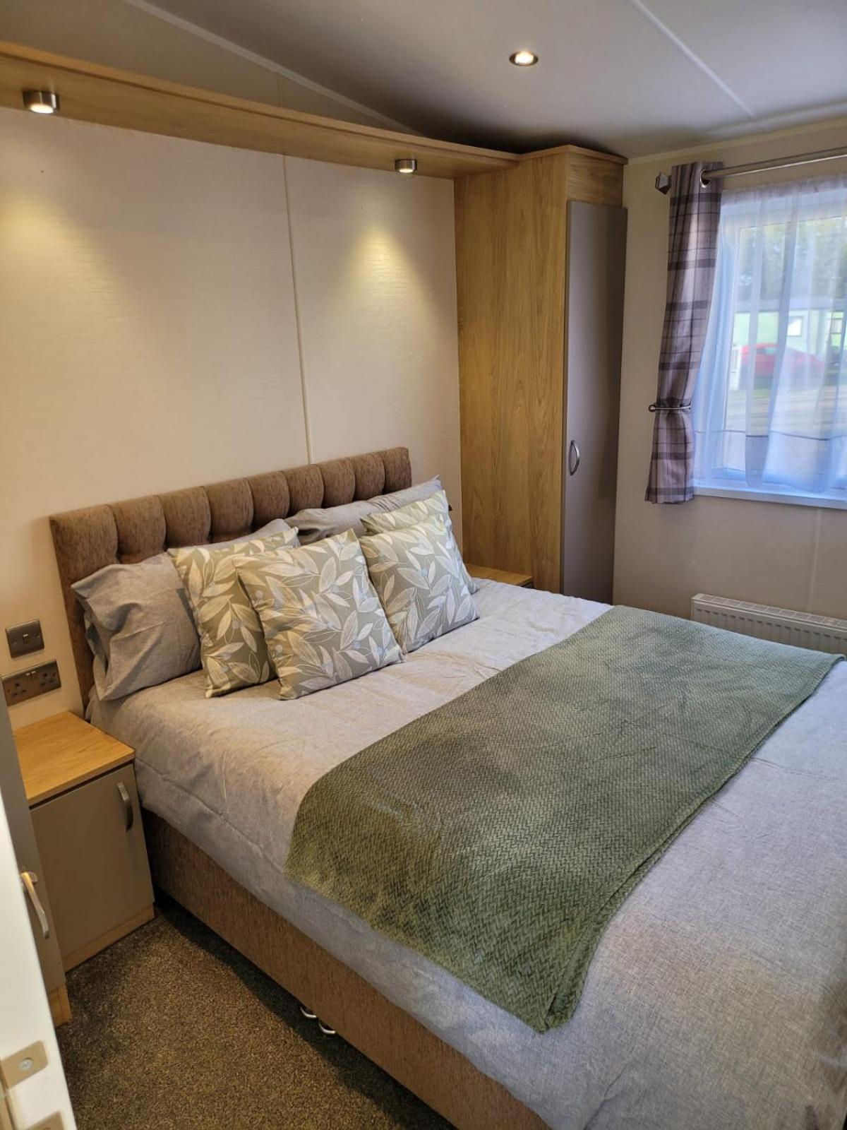 Luxury Lodge At Billing Aquadrome Northampton Exterior foto